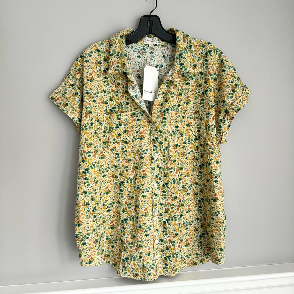 NWT Wonderly Ditsy Floral Short Sleeved Button Down Boyfriend Shirt Size Large